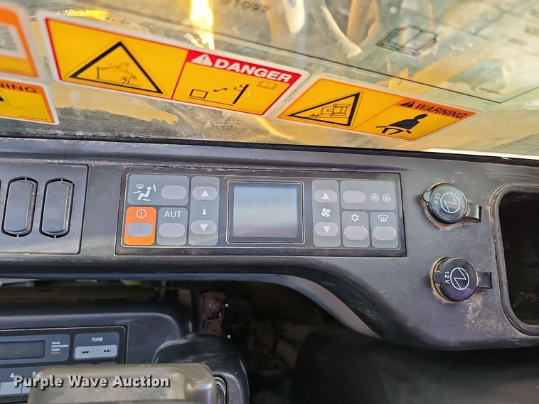 image for item DS5747 2008 Caterpillar 320D  excavator