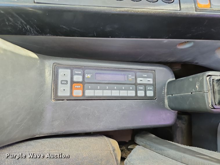 image for item DS5747 2008 Caterpillar 320D  excavator