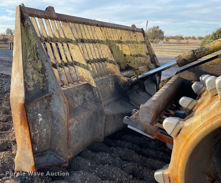 image for item GG9790 2008 Bomag BC772 RB-2  landfill compactor