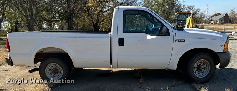 image for item GG9849 1999 Ford F250 Super Duty  pickup truck