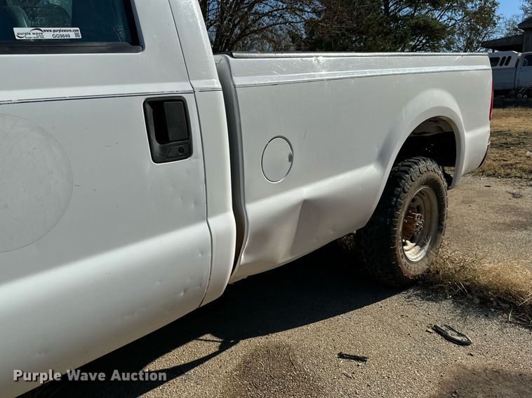 image for item GG9849 1999 Ford F250 Super Duty  pickup truck