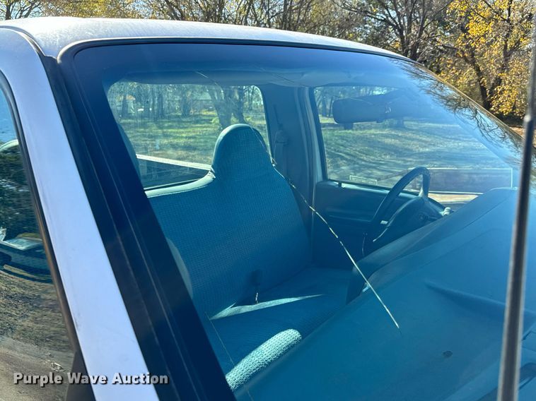 image for item GG9849 1999 Ford F250 Super Duty  pickup truck