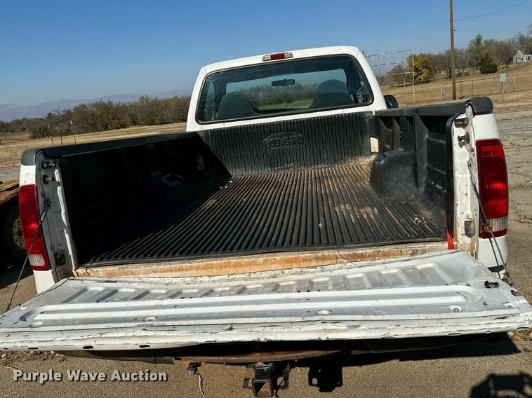 image for item GG9849 1999 Ford F250 Super Duty  pickup truck