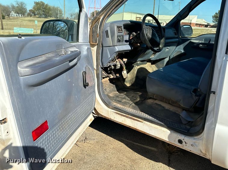 image for item GG9849 1999 Ford F250 Super Duty  pickup truck