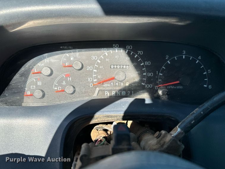 image for item GG9849 1999 Ford F250 Super Duty  pickup truck