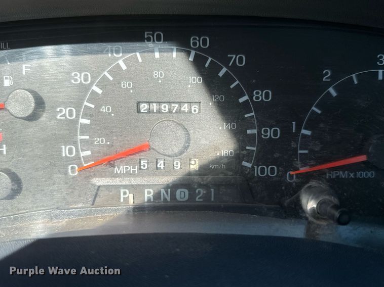 image for item GG9849 1999 Ford F250 Super Duty  pickup truck