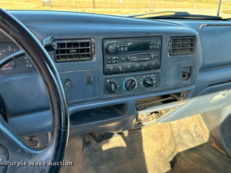 image for item GG9849 1999 Ford F250 Super Duty  pickup truck