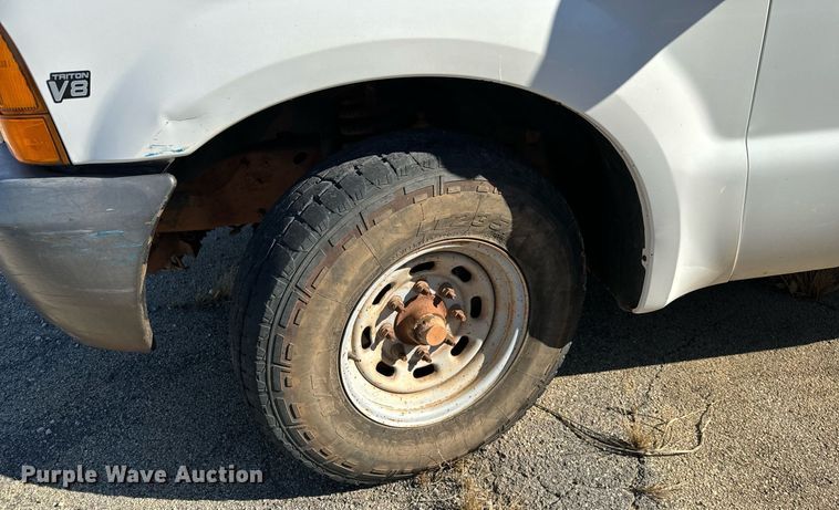 image for item GG9849 1999 Ford F250 Super Duty  pickup truck