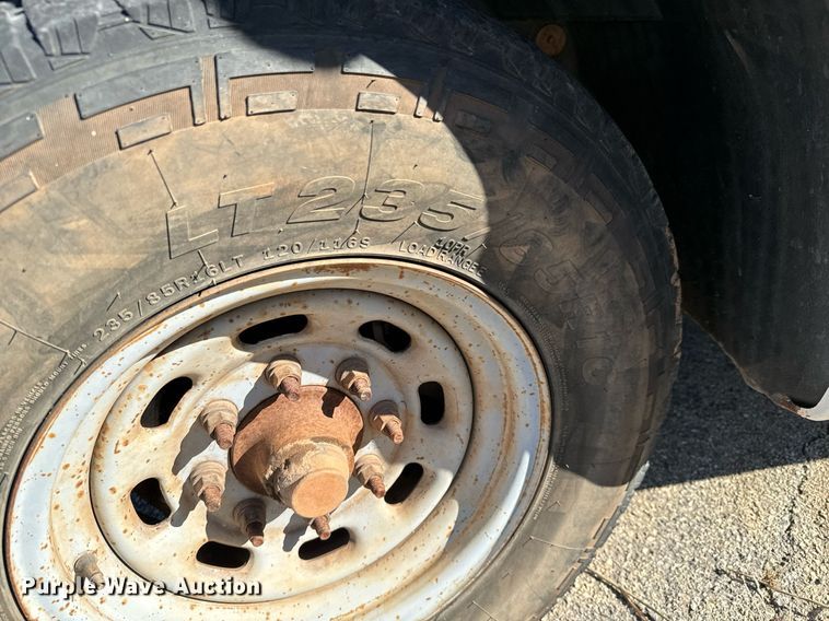 image for item GG9849 1999 Ford F250 Super Duty  pickup truck