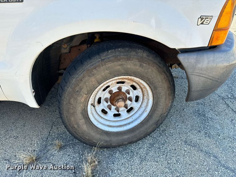 image for item GG9849 1999 Ford F250 Super Duty  pickup truck