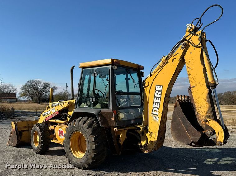 image for item GG9850 1985 John Deere 310SE  backhoe