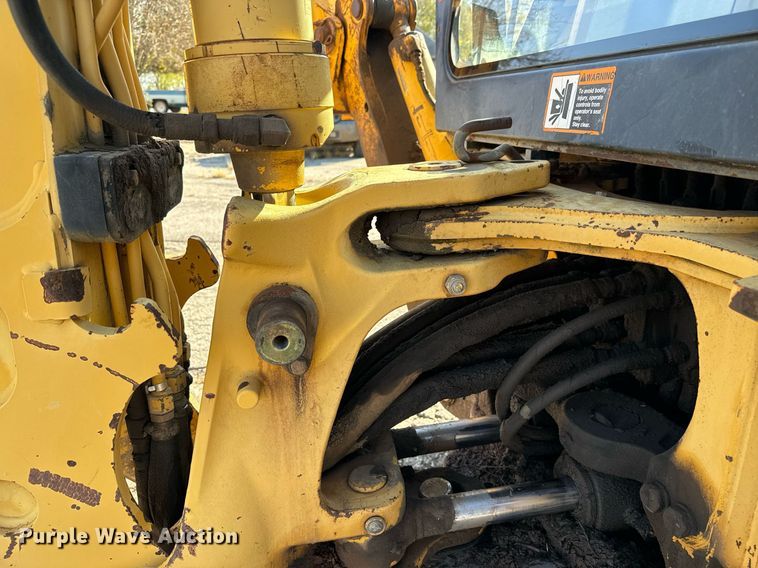 image for item GG9850 1985 John Deere 310SE  backhoe