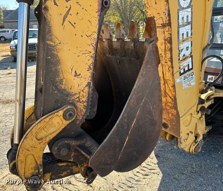 image for item GG9850 1985 John Deere 310SE  backhoe