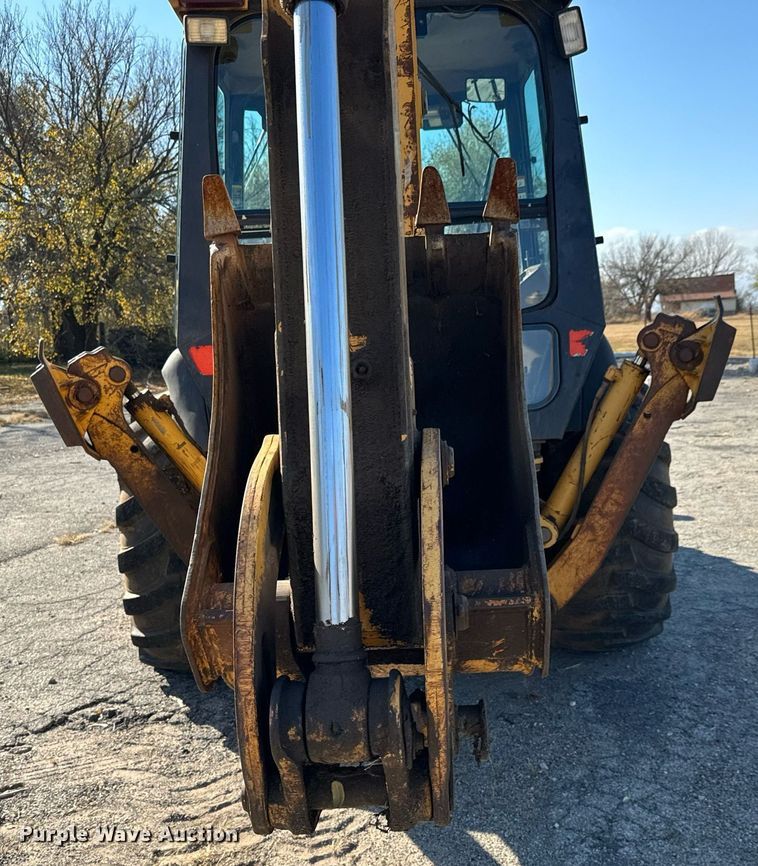 image for item GG9850 1985 John Deere 310SE  backhoe