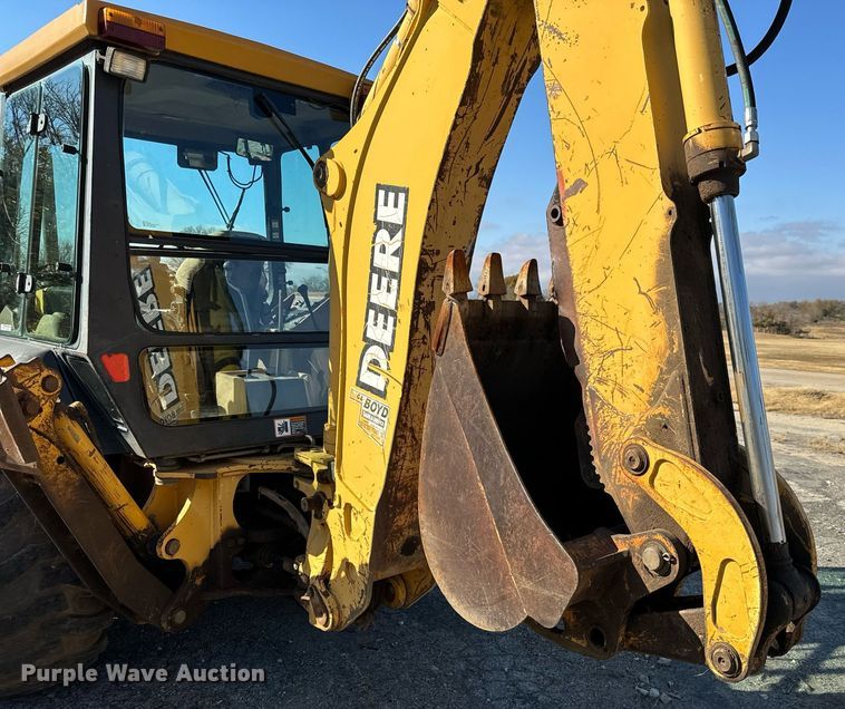 image for item GG9850 1985 John Deere 310SE  backhoe