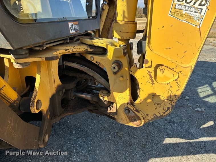 image for item GG9850 1985 John Deere 310SE  backhoe