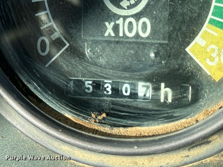 image for item GG9850 1985 John Deere 310SE  backhoe