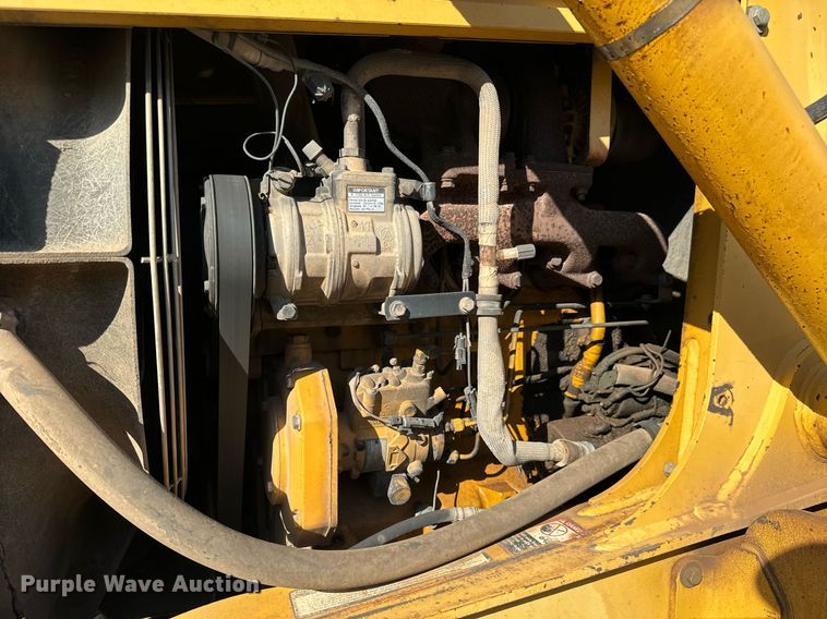 image for item GG9850 1985 John Deere 310SE  backhoe