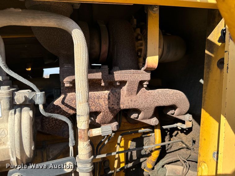 image for item GG9850 1985 John Deere 310SE  backhoe