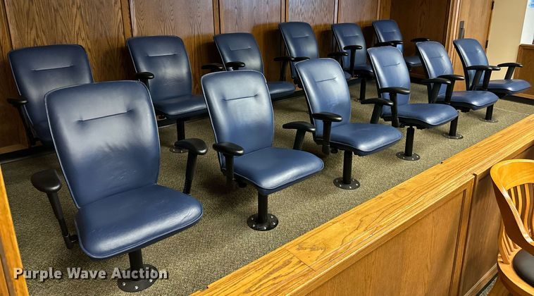 image for item GG9892 Approximately 413 chairs