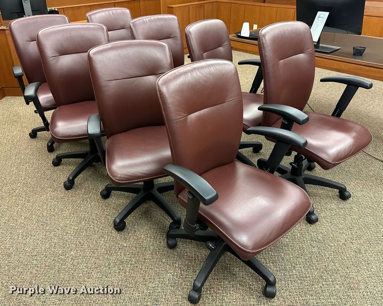 image for item GG9892 Approximately 413 chairs