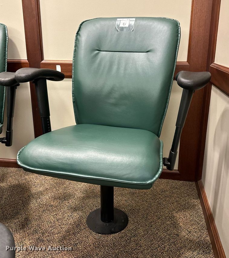 image for item GG9892 Approximately 413 chairs