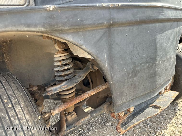 image for item GG9900 2002 Jacobsen Cushman  utility vehicle