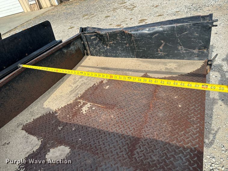 image for item GG9900 2002 Jacobsen Cushman  utility vehicle