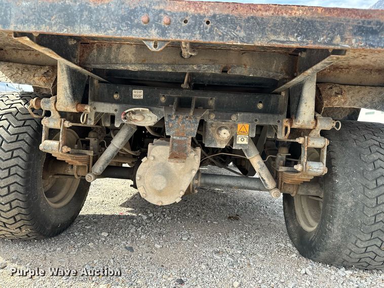 image for item GG9900 2002 Jacobsen Cushman  utility vehicle