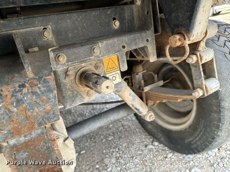 image for item GG9900 2002 Jacobsen Cushman  utility vehicle