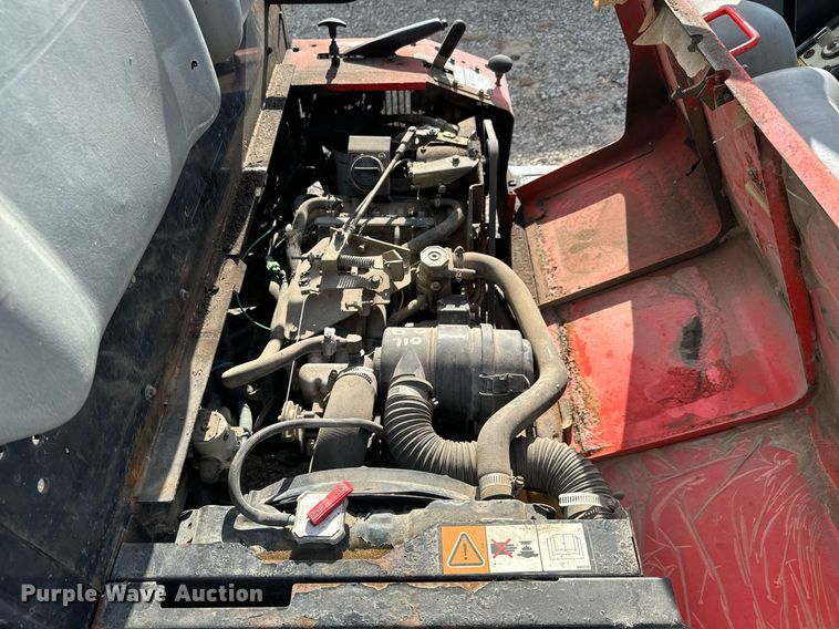 image for item GG9900 2002 Jacobsen Cushman  utility vehicle