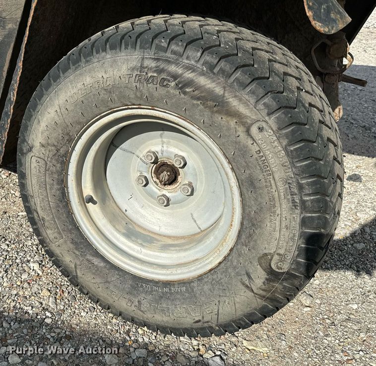 image for item GG9900 2002 Jacobsen Cushman  utility vehicle