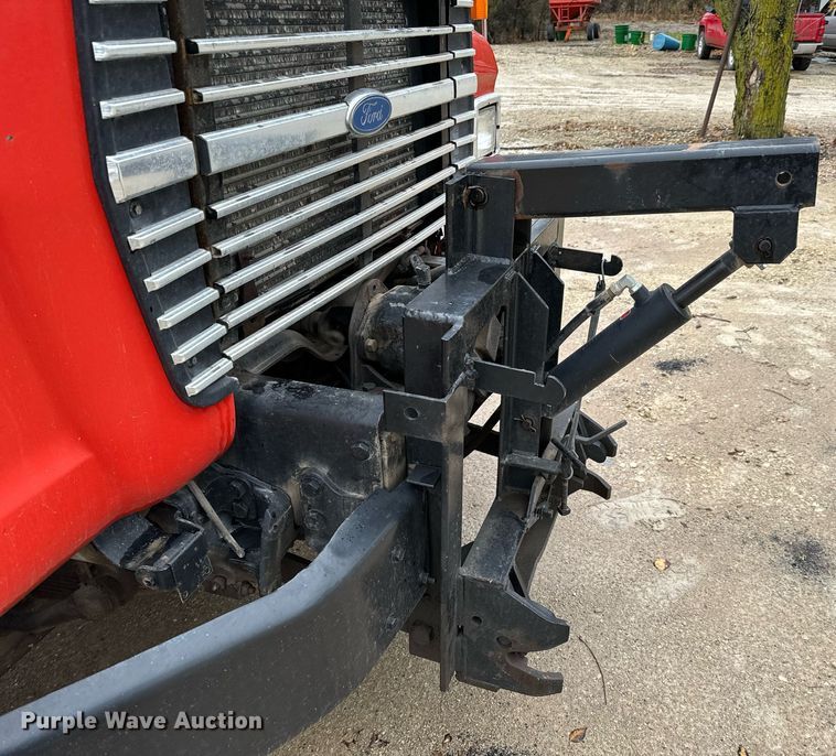 image for item GG9924 1995 Ford L8000  dump truck