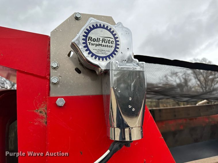 image for item GG9924 1995 Ford L8000  dump truck