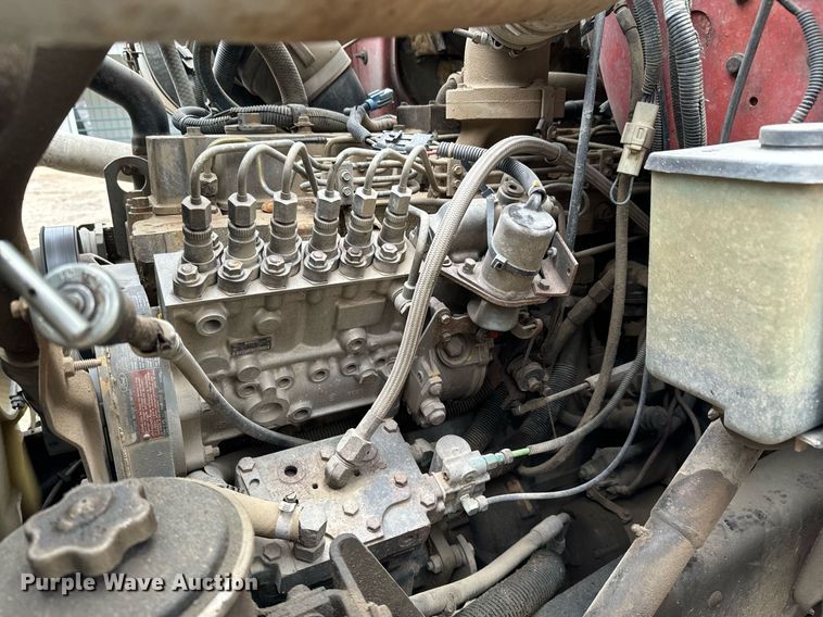 image for item GG9924 1995 Ford L8000  dump truck