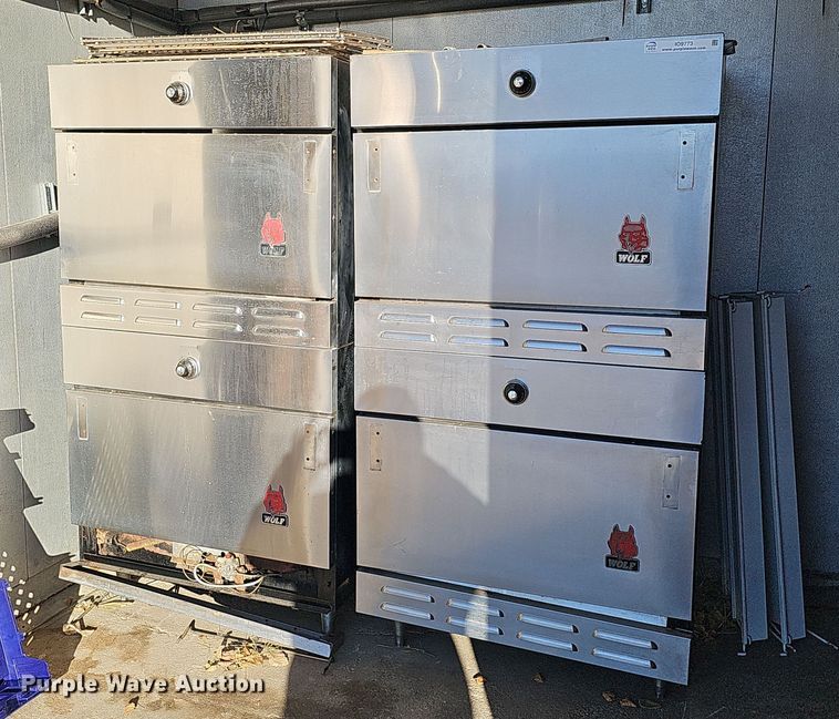 image for item IO9773 (2) Wolf double stack ovens
