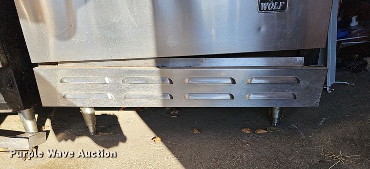 image for item IO9773 (2) Wolf double stack ovens