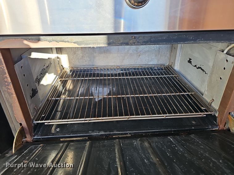 image for item IO9773 (2) Wolf double stack ovens