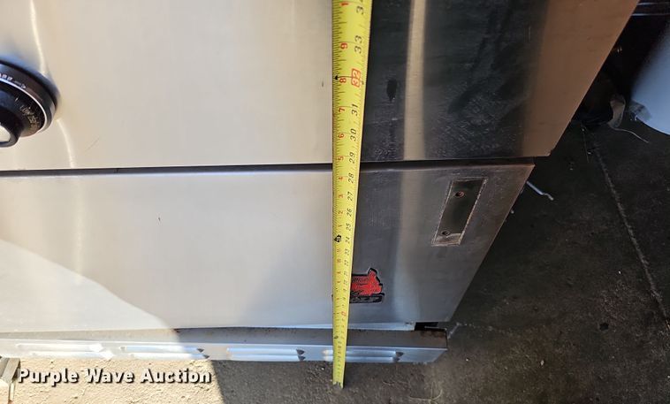 image for item IO9773 (2) Wolf double stack ovens