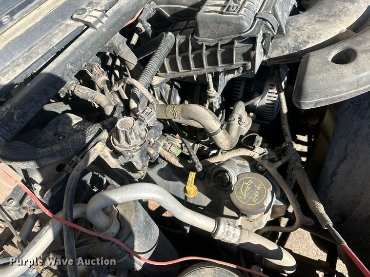 image for item IU9187 2005 Ford F250 Super Duty  utility bed pickup truck