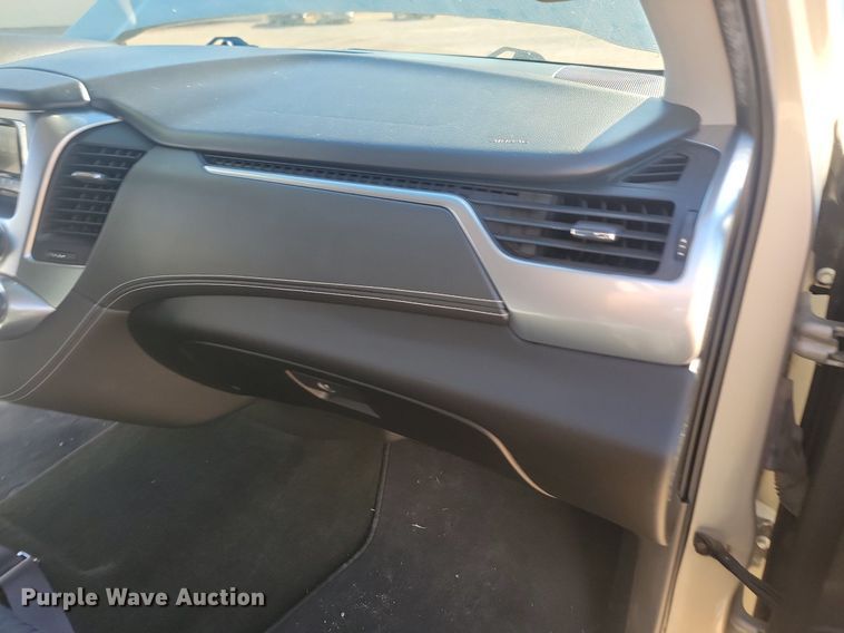 image for item JG9749 2017 Chevrolet Suburban  SUV