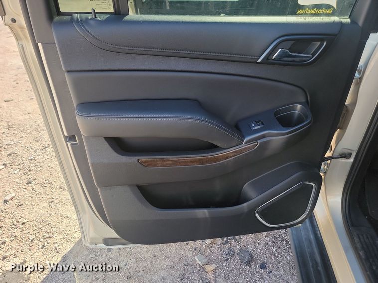 image for item JG9749 2017 Chevrolet Suburban  SUV