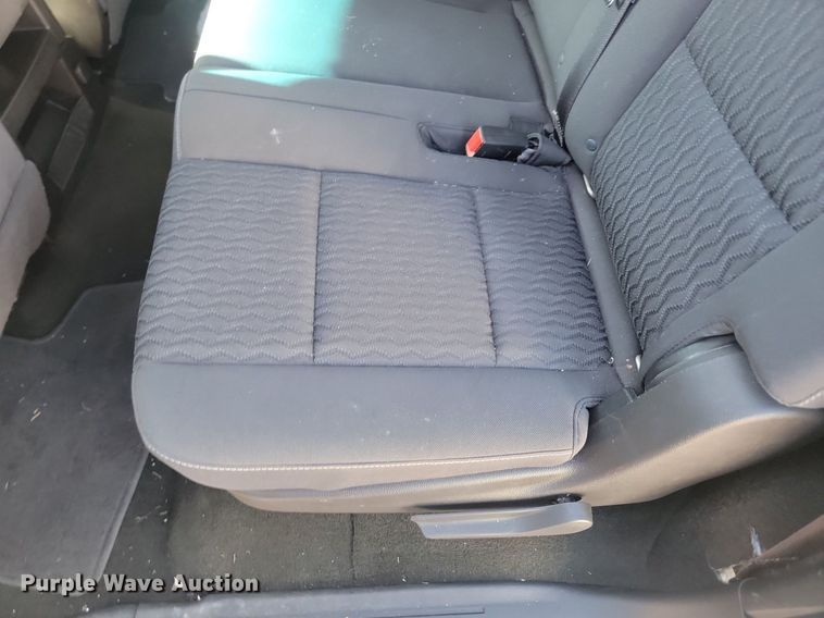 image for item JG9749 2017 Chevrolet Suburban  SUV