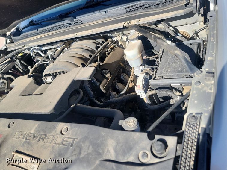 image for item JG9749 2017 Chevrolet Suburban  SUV