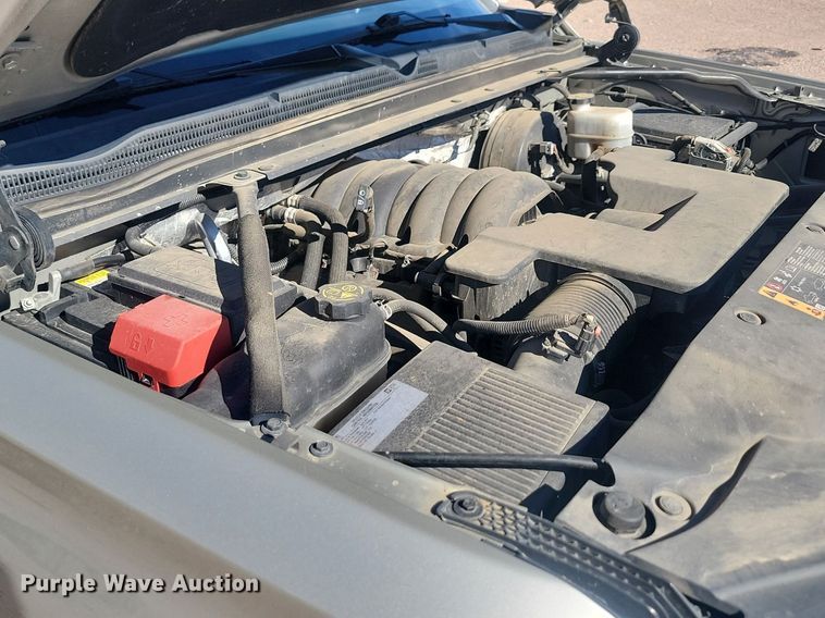 image for item JG9749 2017 Chevrolet Suburban  SUV