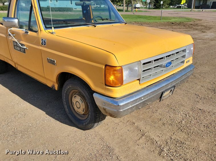 image for item JG9794 1991 Ford F150  pickup truck