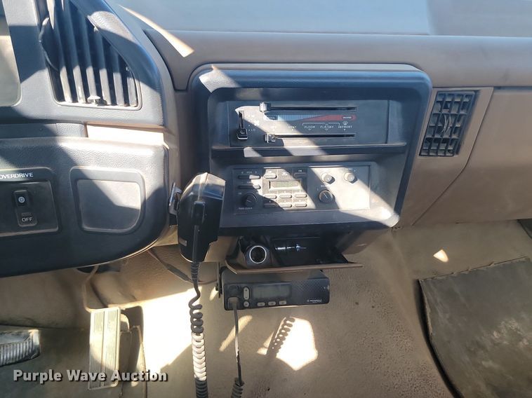 image for item JG9794 1991 Ford F150  pickup truck