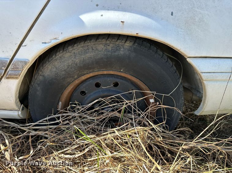 image for item KT9116 1994 Ford Taurus