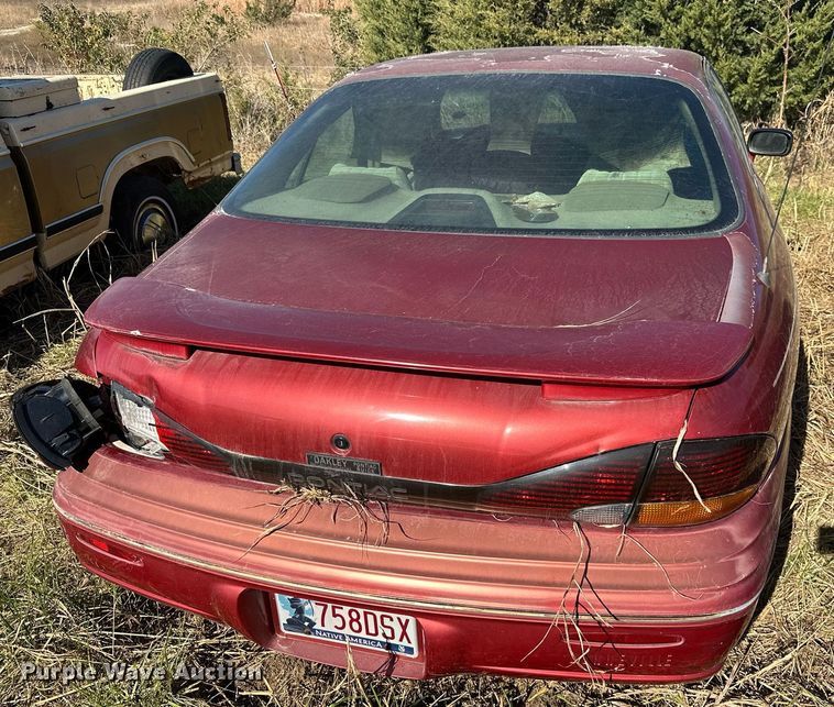 image for item KT9121 1997 Pontiac Bonneville