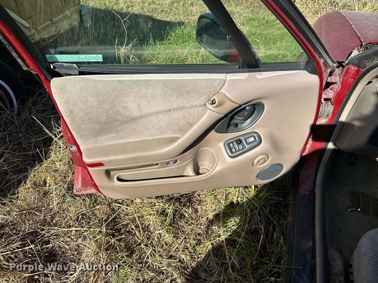 image for item KT9121 1997 Pontiac Bonneville